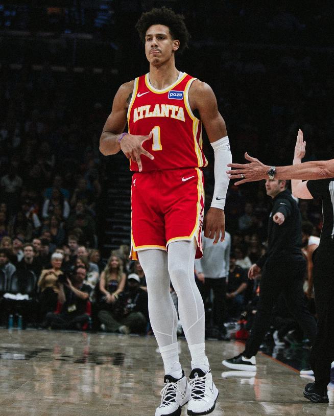 v体育-鹰王15+7+6+4麦科勒姆准三双，西卡26分难救主，老鹰大胜步行者